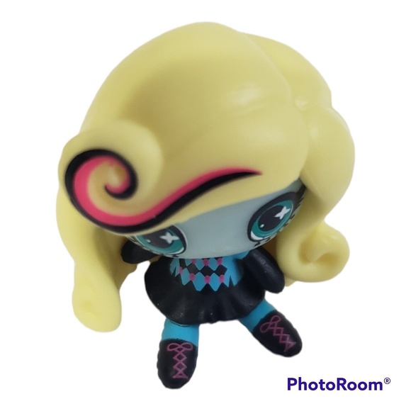 Monster High Mini Figures, Lot of 3 McFlytrap, Lagoona Blue,Twyla - Picture 3 of 5